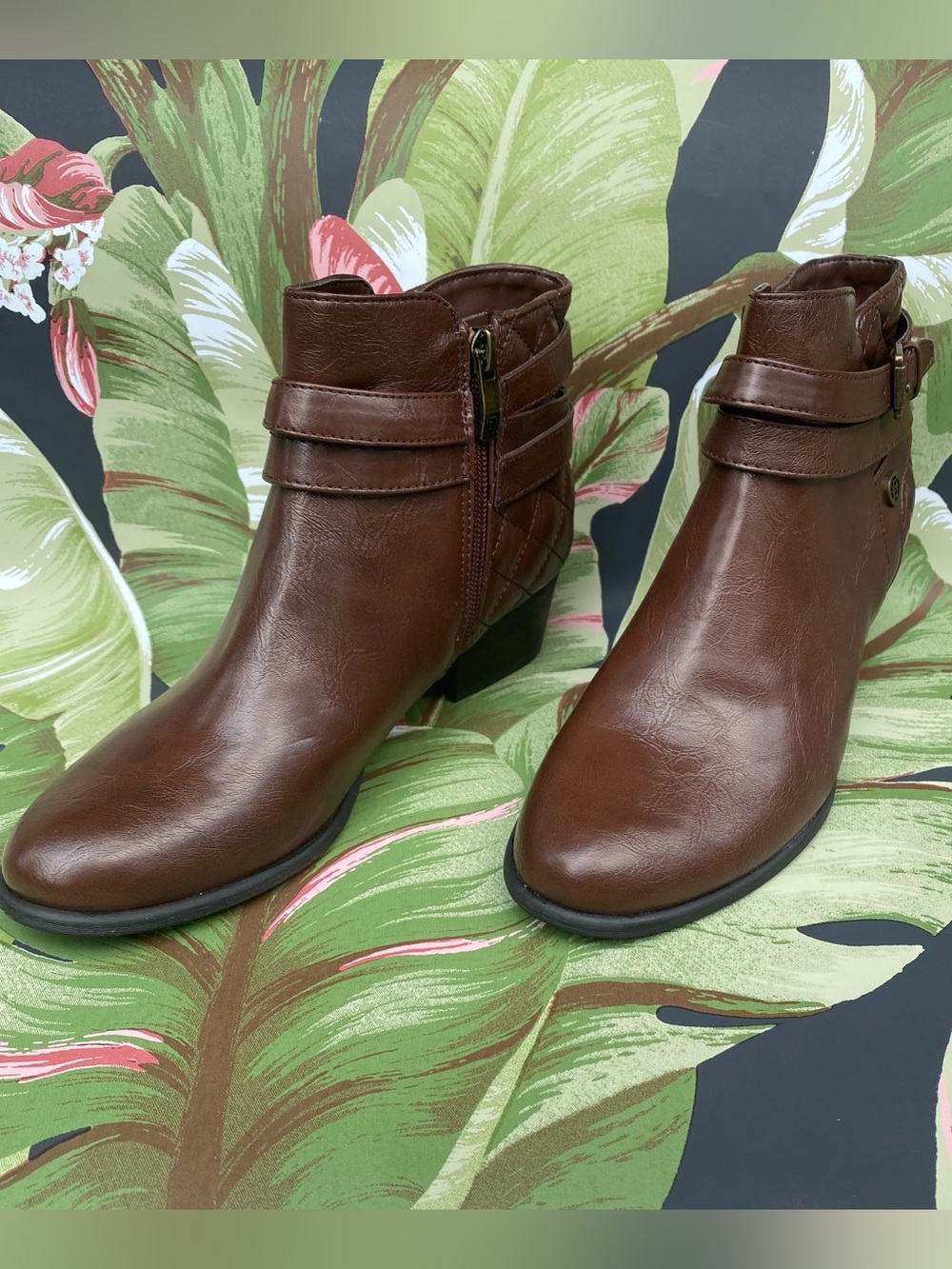Liz Claiborne Brown Quilted Ankle Booties Size 8M - NWOB